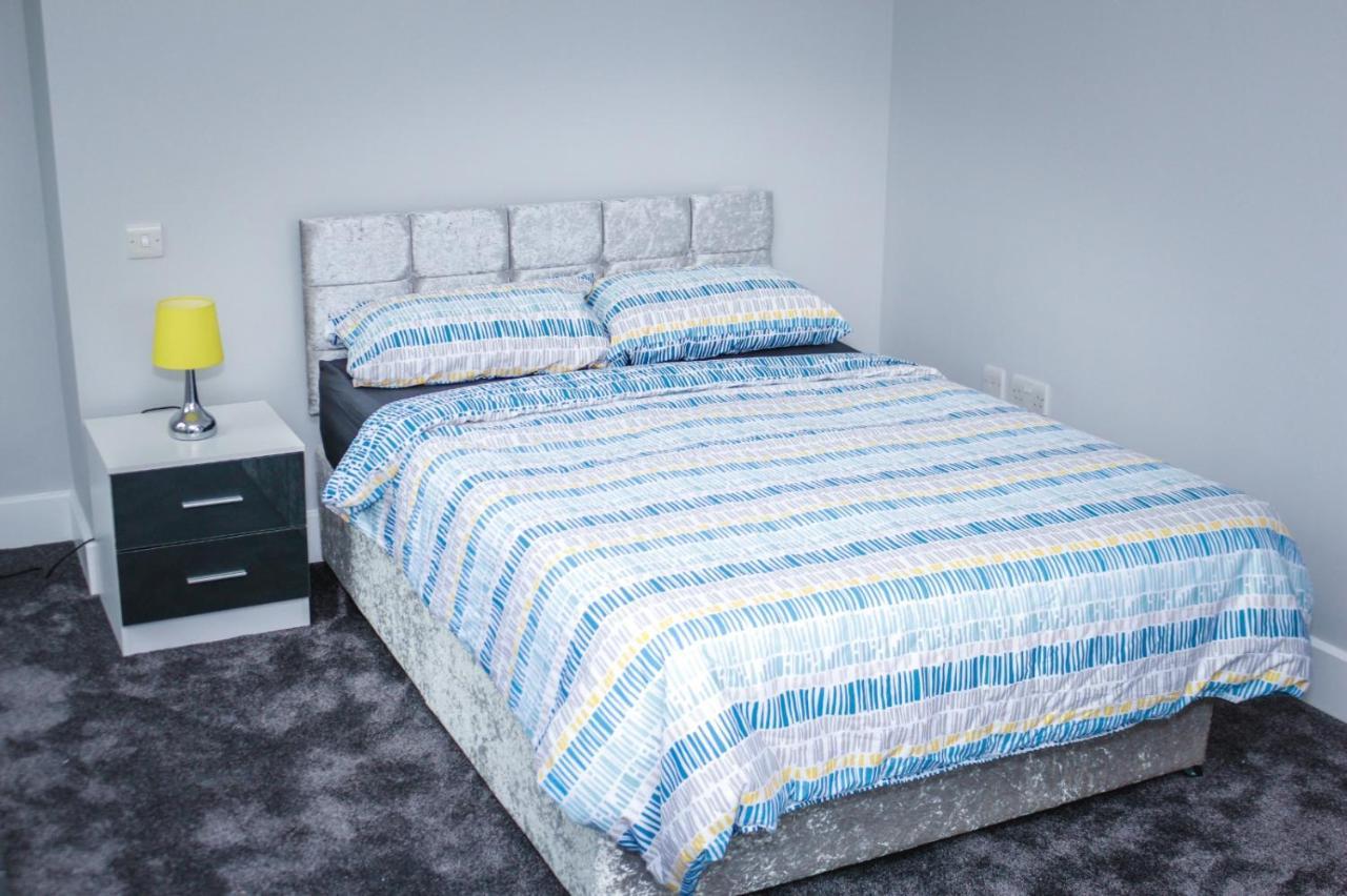Camden Guest House Double Bedroom With Super Large King Bed ลอนดอน ภายนอก รูปภาพ